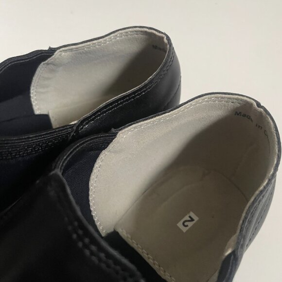 Black Slip-On Jazz Dance Shoes - Picture 3 of 11